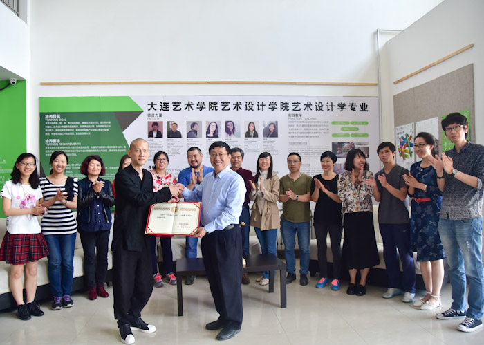 ZZC_0413-1.jpg ZZC_0413-1.jpg